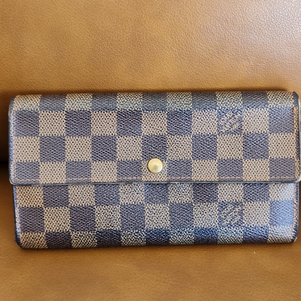 Louis Vuitton Damier Sarah Wallet In Great Condition Brown Check